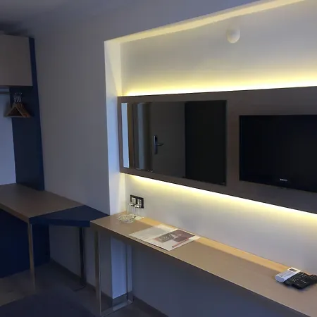 Hotel Helen 3*