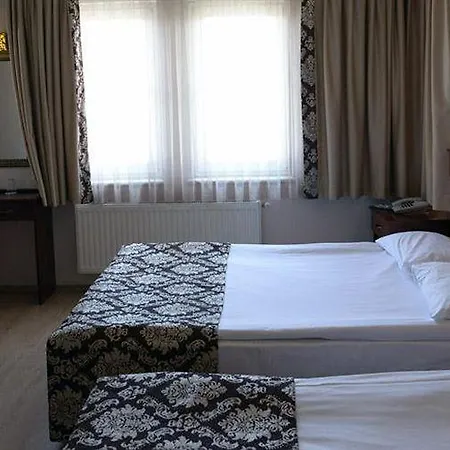 Helen Hotel 3*