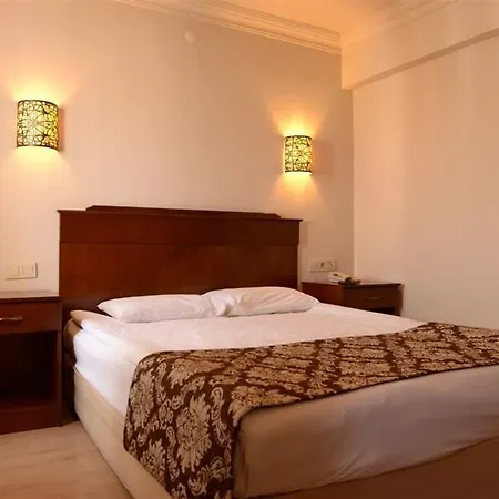 Helen Hotel 3*