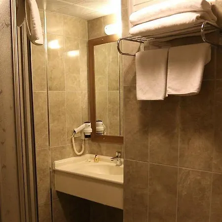 Helen Hotel