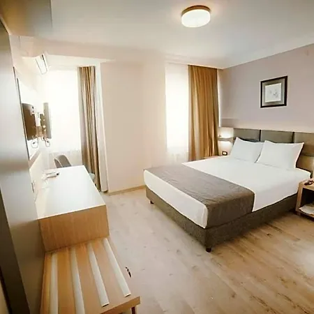 Hotel Helen 3*