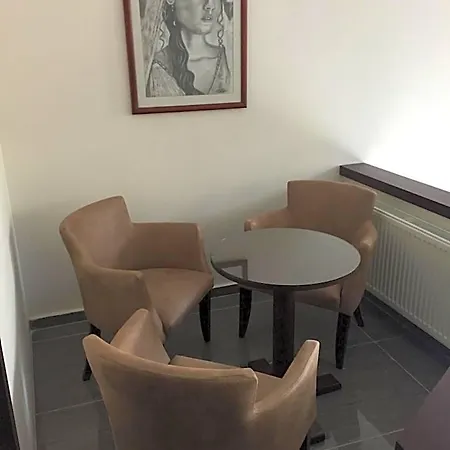 Hotel Helen