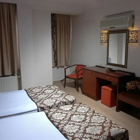 Ξενοδοχείο Helen 3*